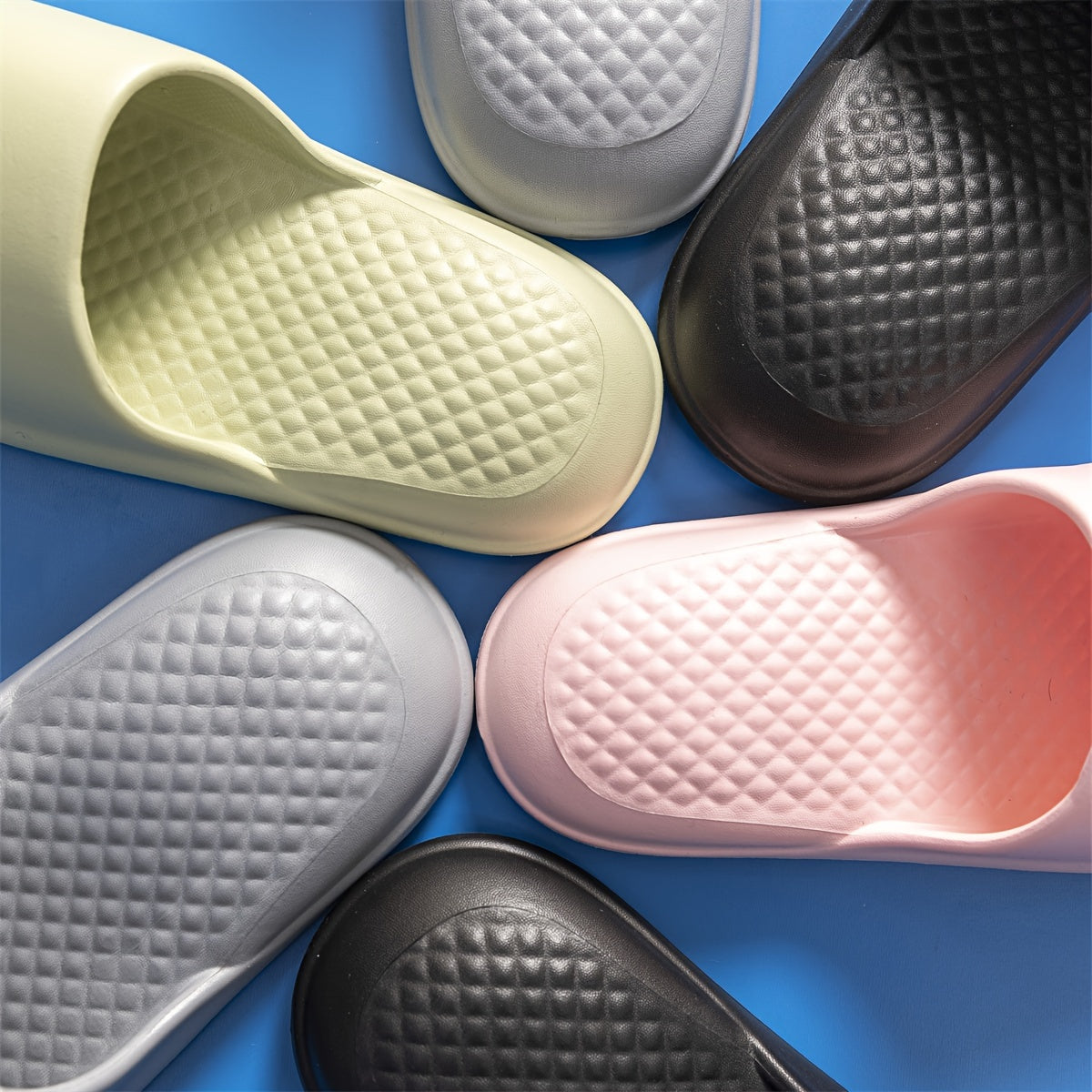 Montela CloudSlide – Ultimate Comfort for Tired Feet at Home