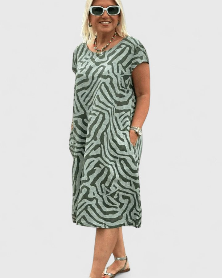 Calyviah - Comfortable Dress