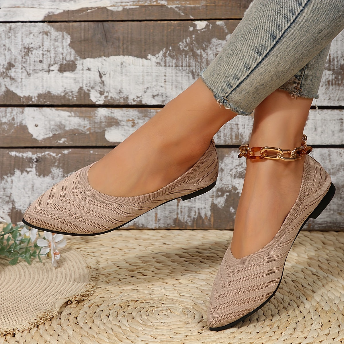 Sascha - Chic Comfort Footwear for Fashionable Strides