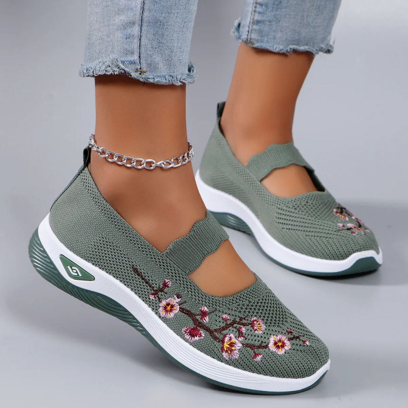 Women's Non-Slip Sneakers - Breathable Knit