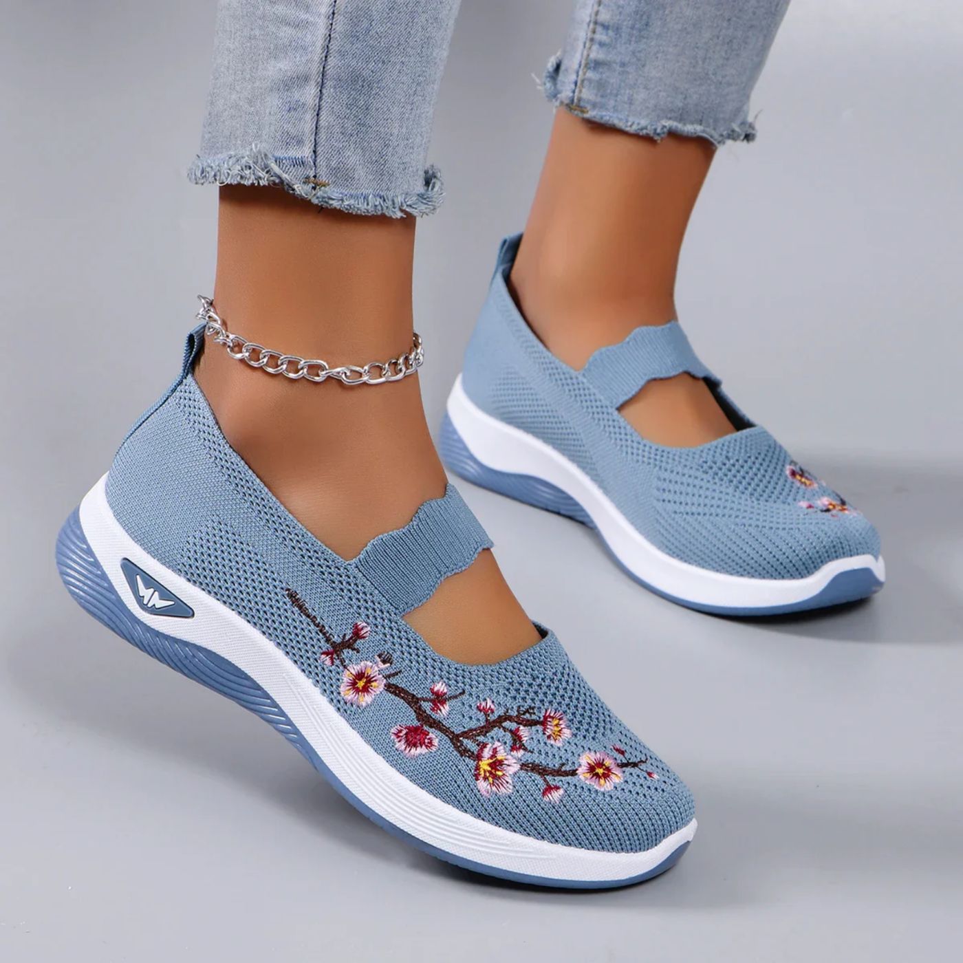 Women's Non-Slip Sneakers - Breathable Knit