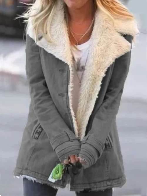 Winter Coat Lizzie