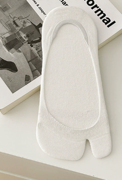 Tabi Socks