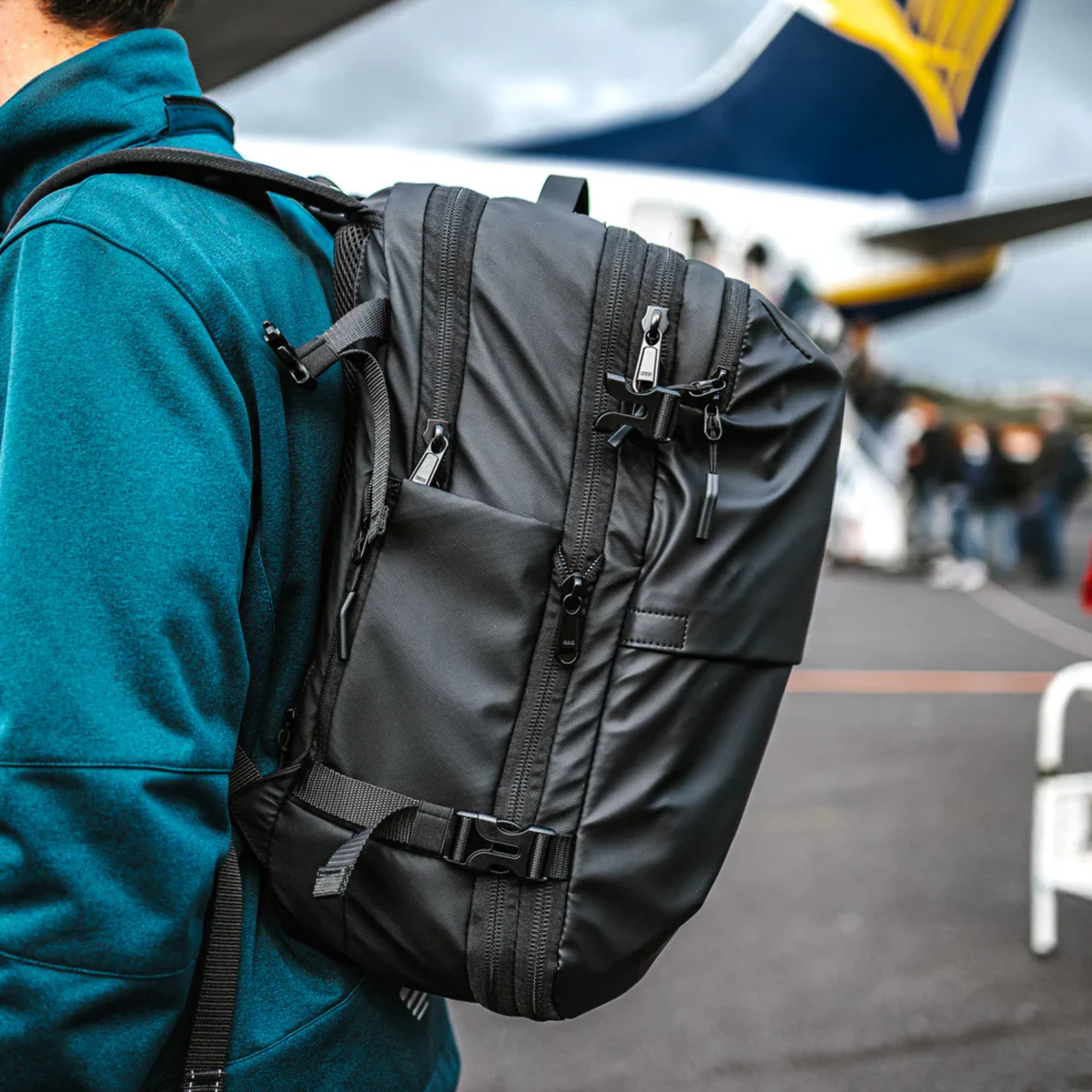 Travel Bag with FREE Vacuum Pump