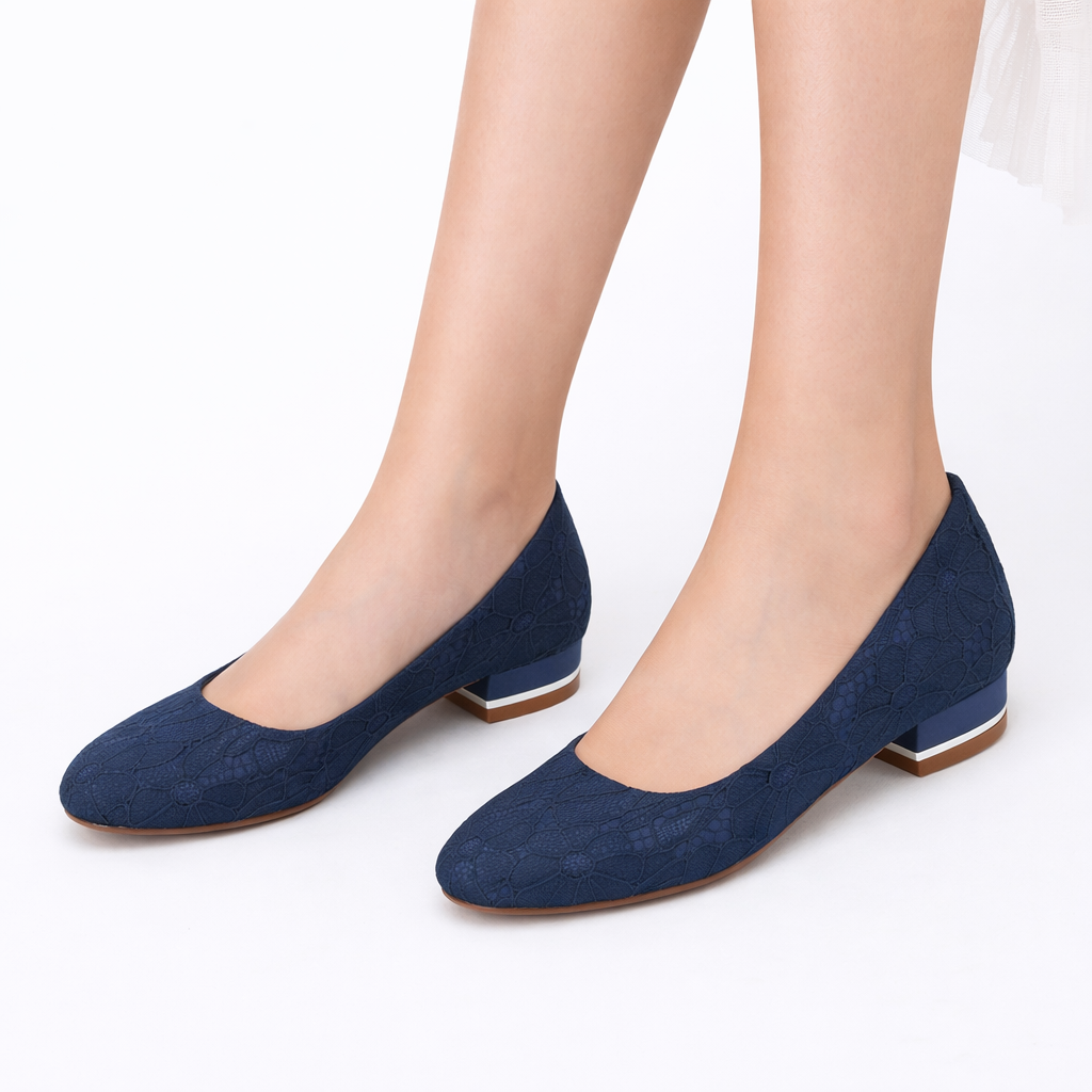 Women's White Lace Bridal Flats – Comfortable Round Toe Wedding Shoes with Low Heel