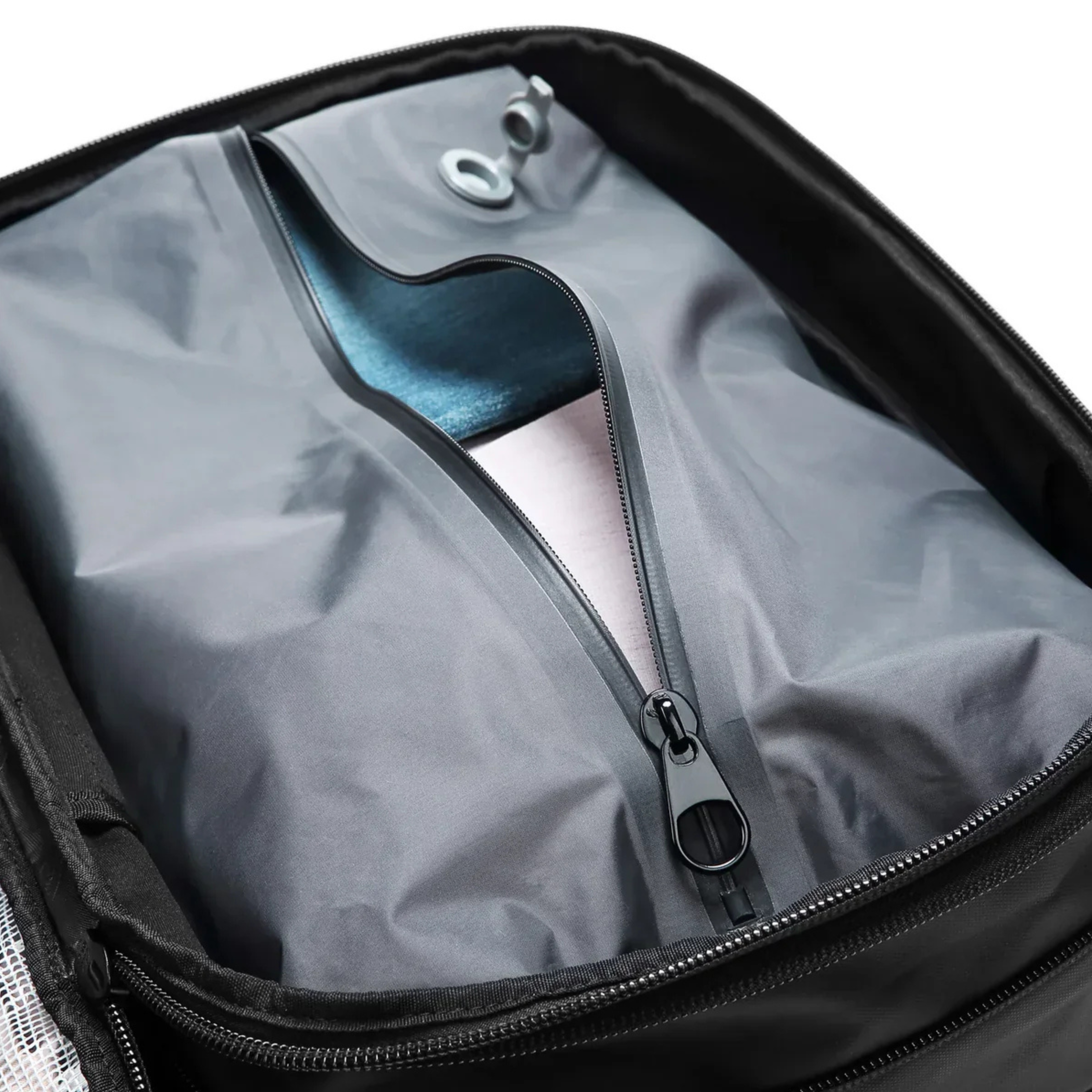 Travel Bag with FREE Vacuum Pump