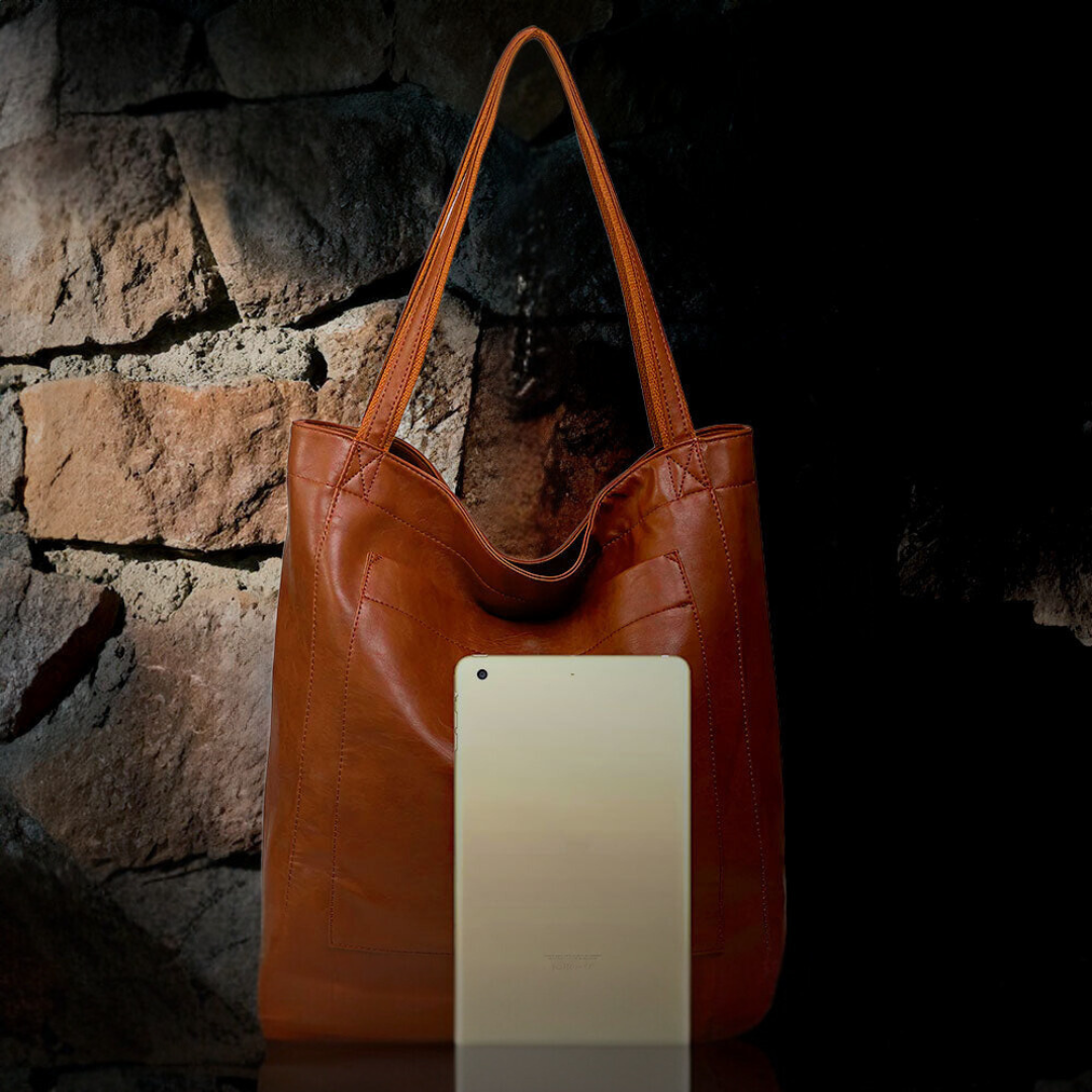 Lorena - Elegant Leather Bag