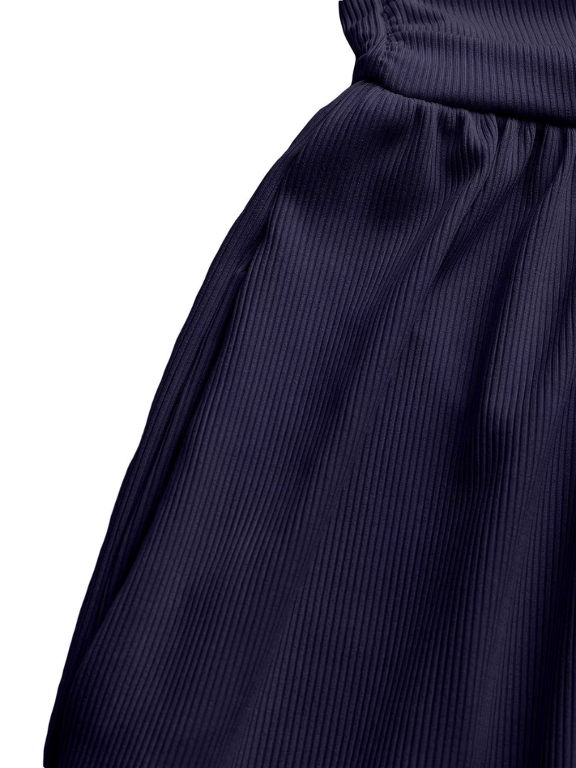 Valerisse – Elegant Sleeveless Jumpsuit with Texture and Wide Legs
