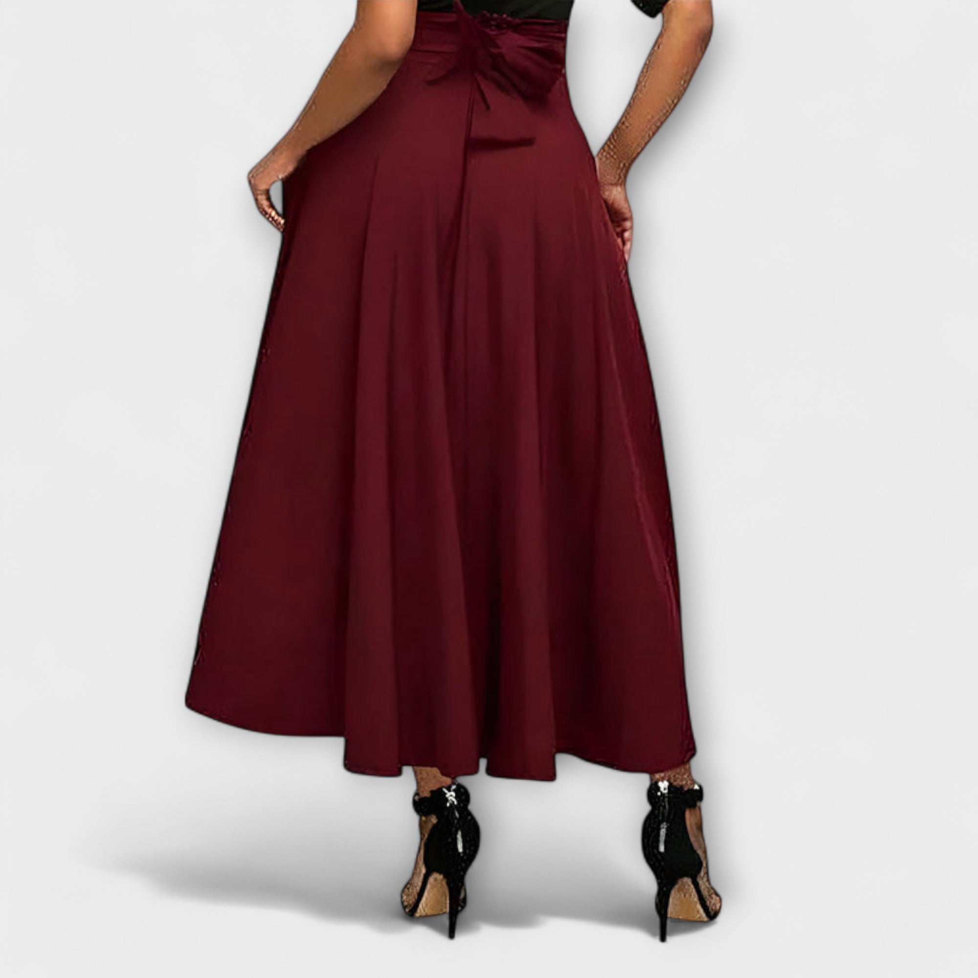 Lariss - Elegant Maxi Skirt