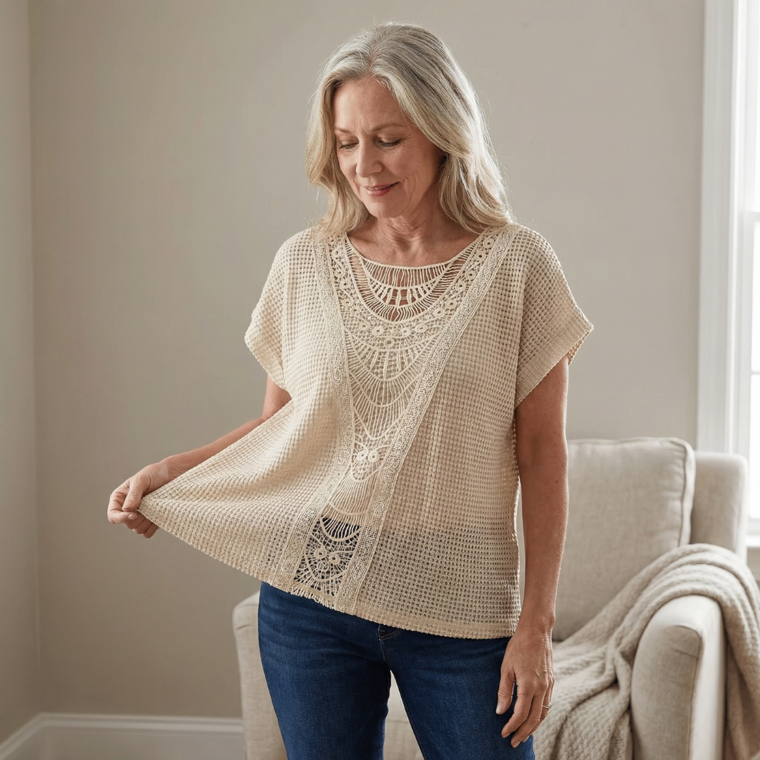 Avelisse | Bohemian Embroidered Blouse