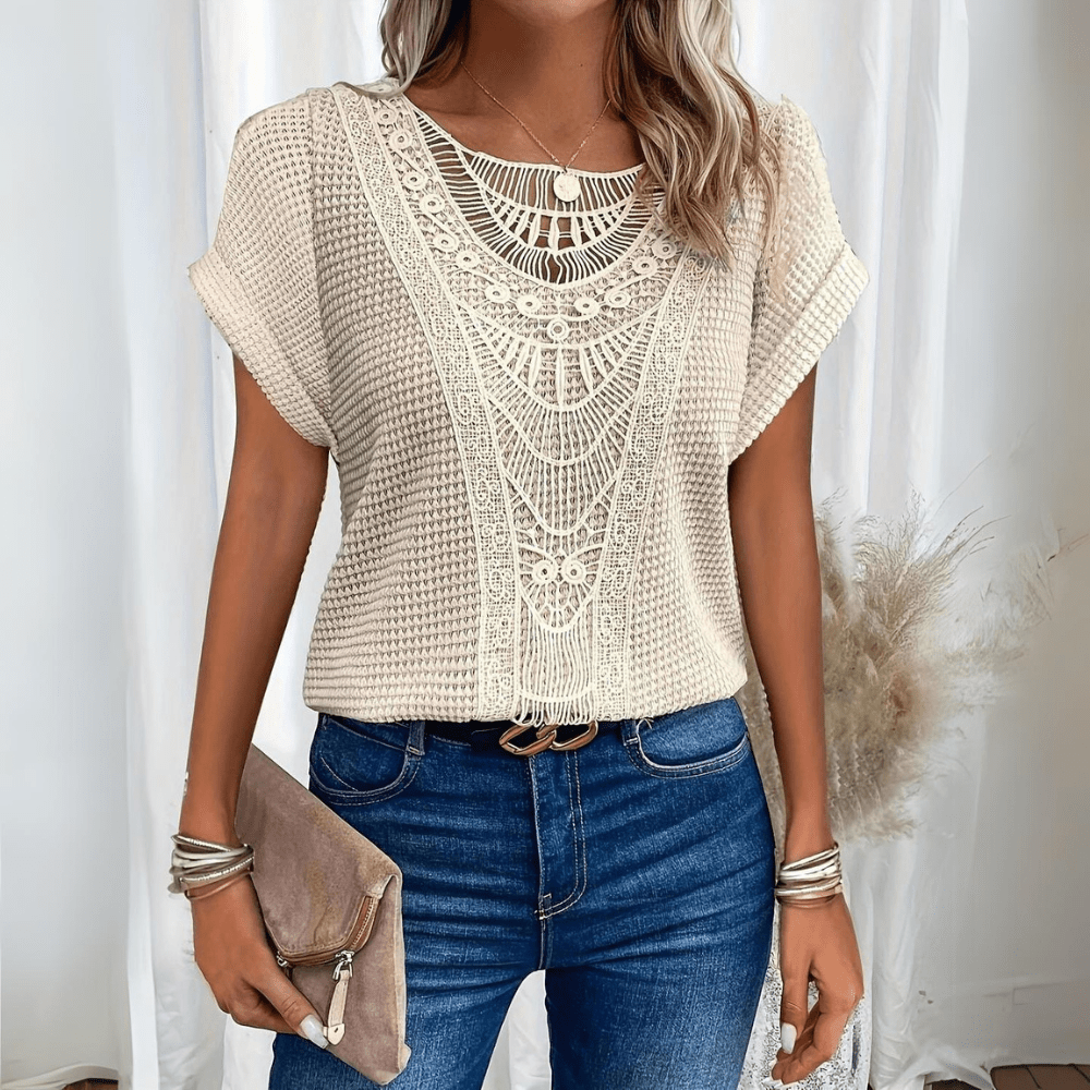 Avelisse | Bohemian Embroidered Blouse