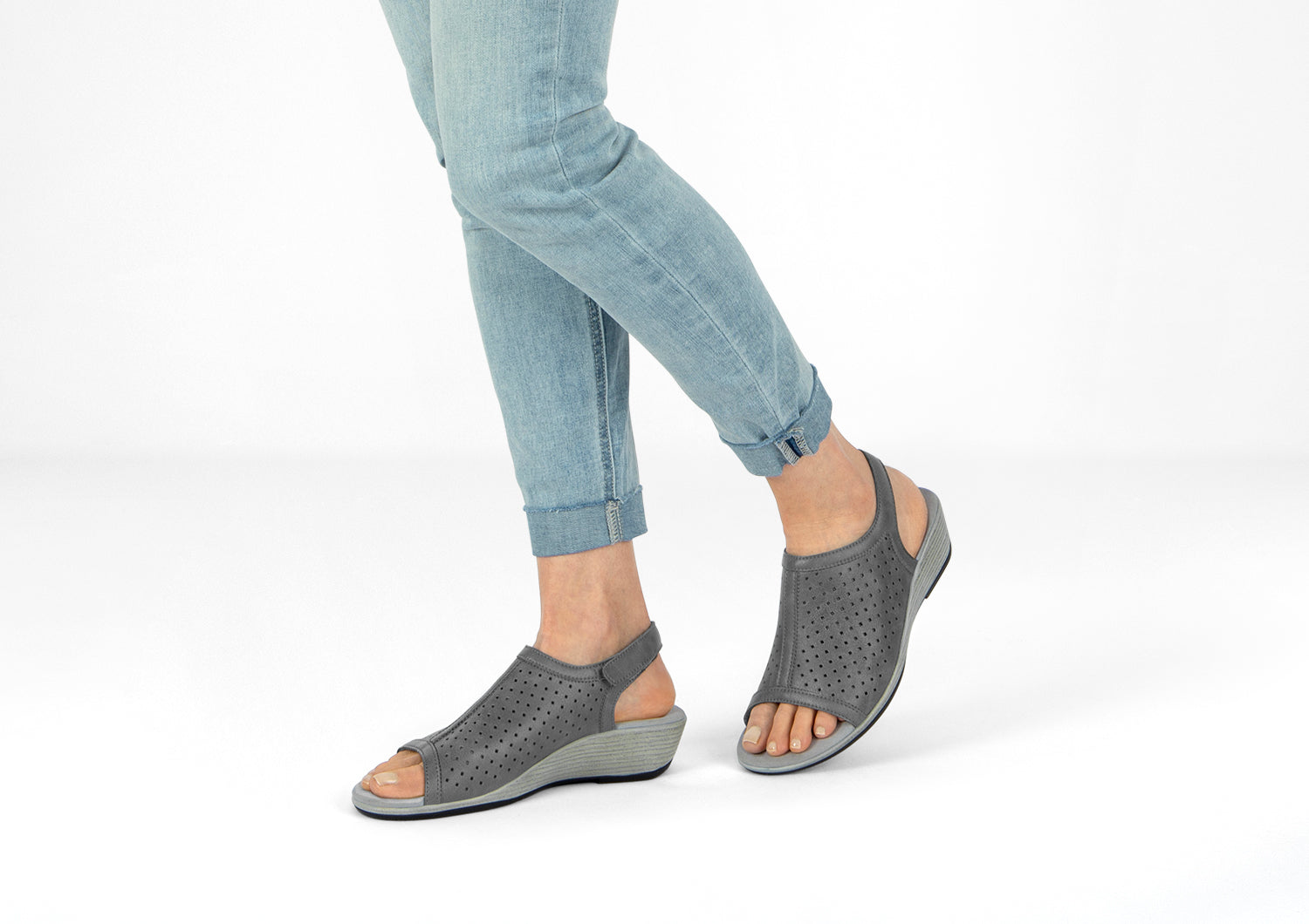 Hazel – Elegant Soft Grey Sophistication
