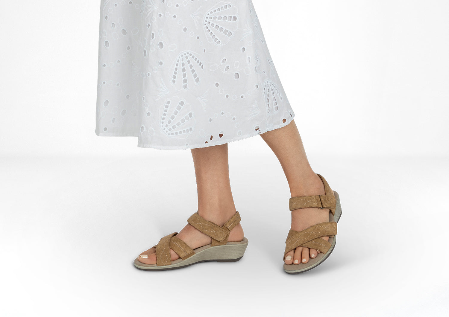 Holly – Embrace Natural Warmth in Soft Camel Brown