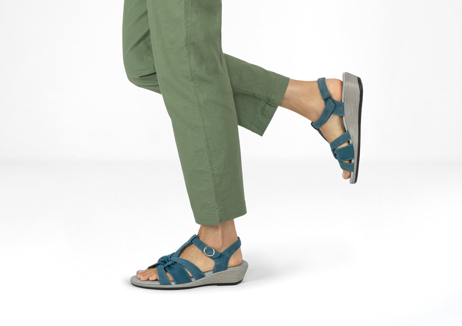 Hope – Stylish Blue for a Refreshing Boost