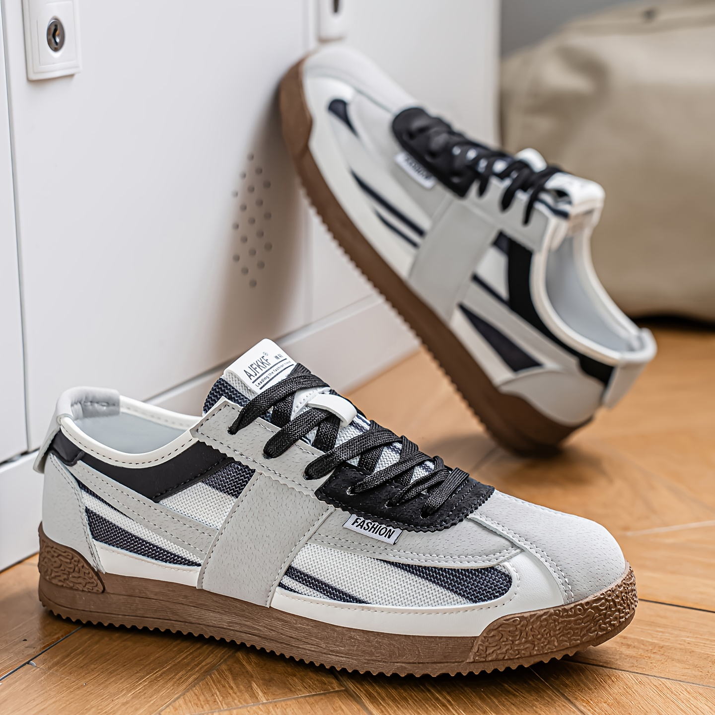Bennett Vintage Runner Trainers