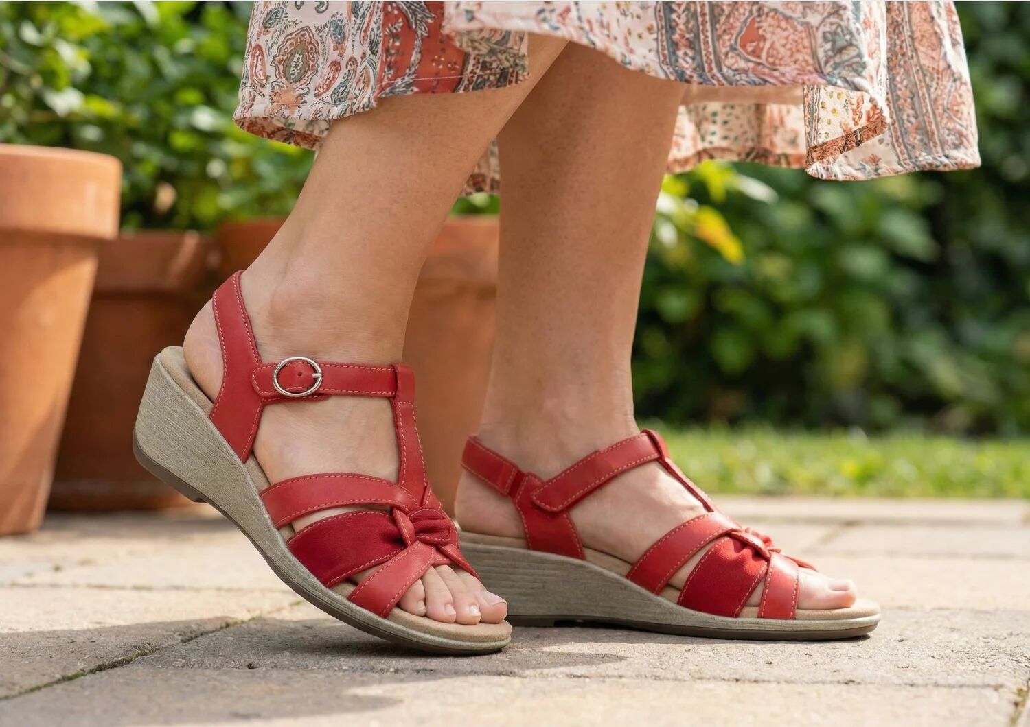 Hope – Lively Energy in Radiant Red