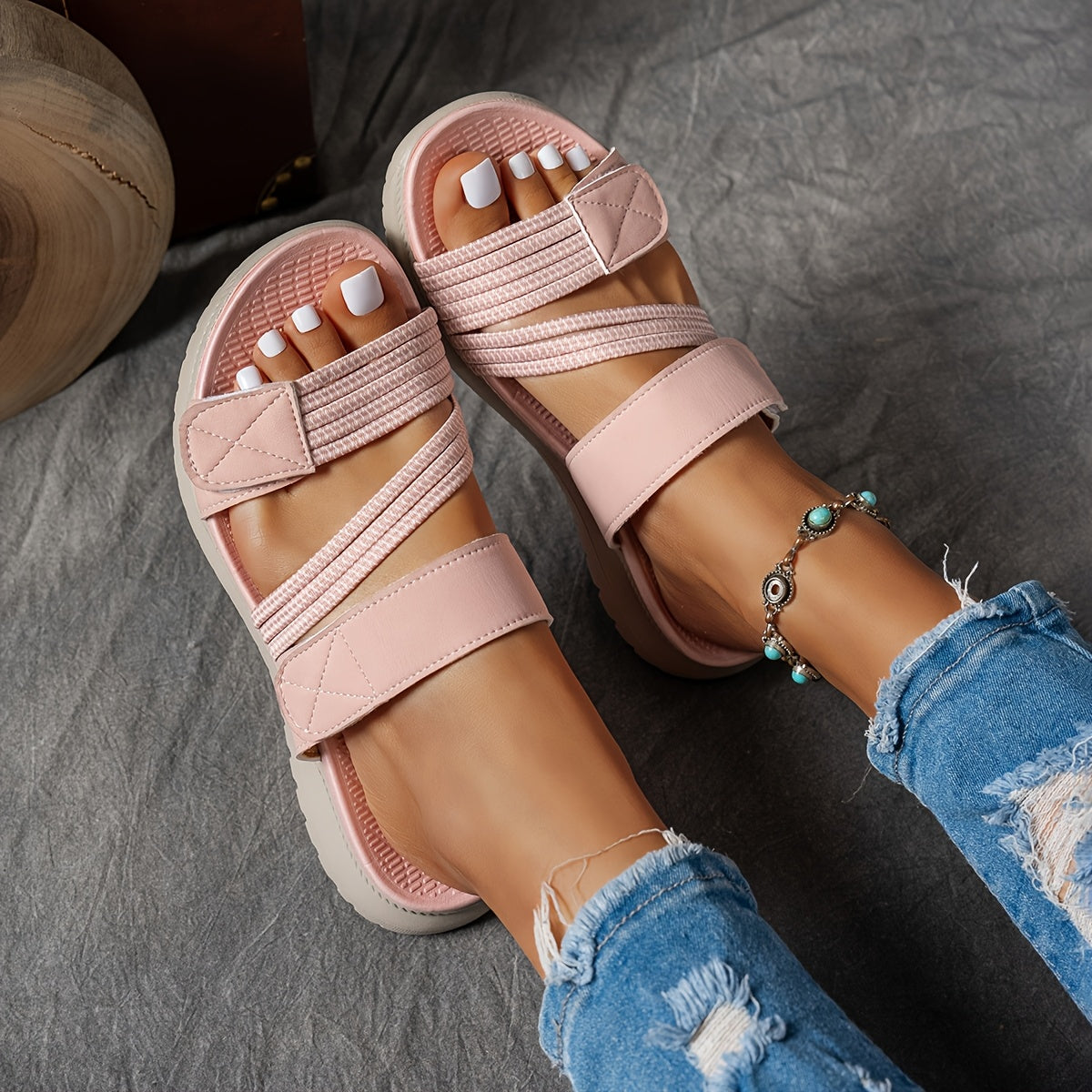 Cleo - Sporty Platform Sandal for Ultimate Comfort