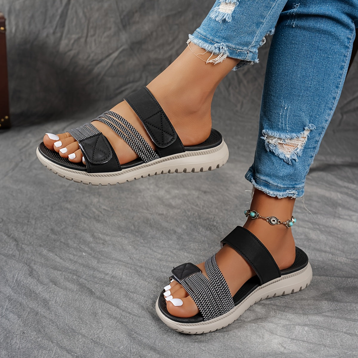 Cleo - Sporty Platform Sandal for Ultimate Comfort