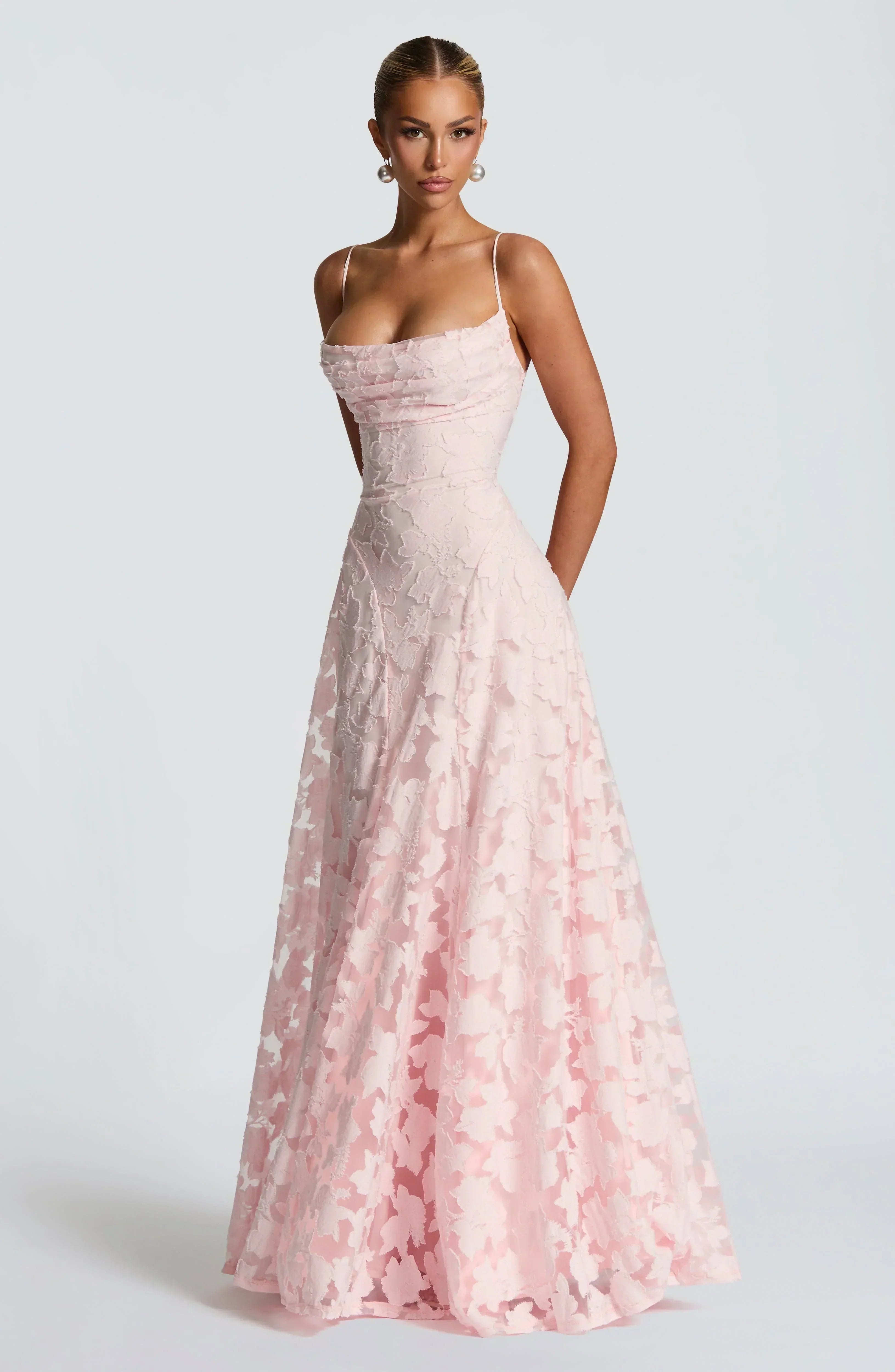 Vaynie - Elegant Maxi Dress