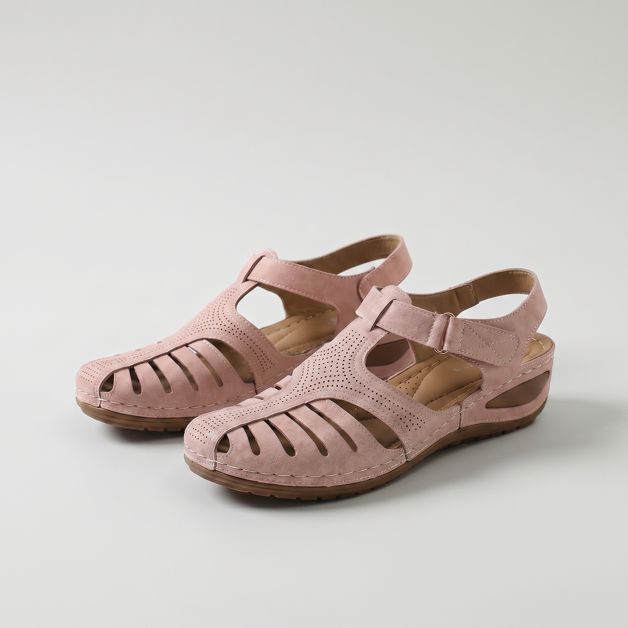 Leni – Cozy Sandals with Subtle Lift
