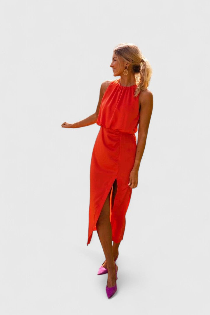 Theonae - Comfortable Midi Dress