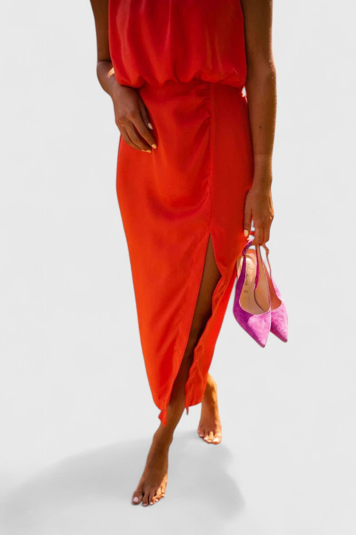 Theonae - Comfortable Midi Dress