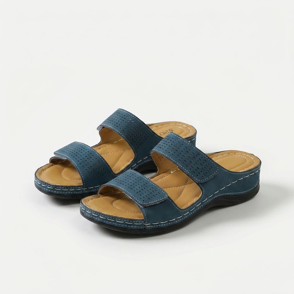 Marisa - Cozy Sandal Featuring a Plush Footbed